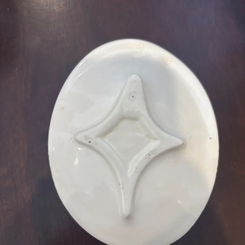 Vintage couple dancing design ring holder dish